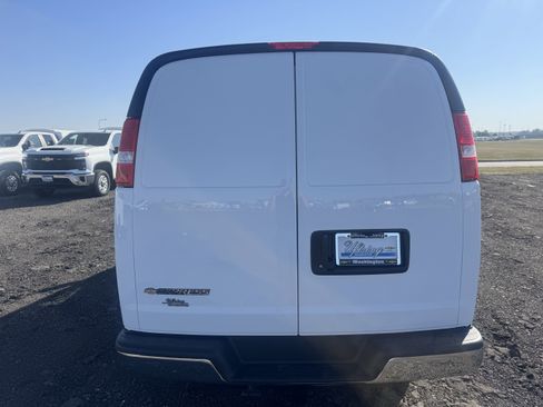 New 2025 Chevrolet Express 2500 w/ Driver Convenience Package image 4