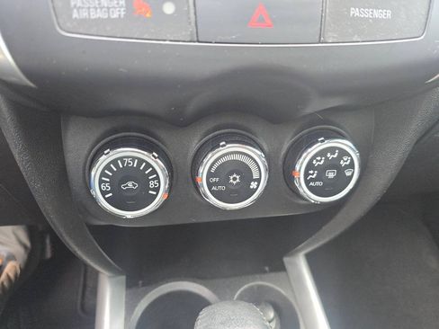 Used 2014 Mitsubishi Outlander Sport SE FWD image 28