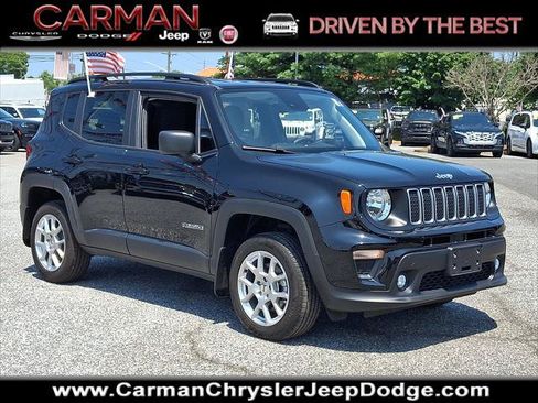Certified 2022 Jeep Renegade Latitude AWD/4WD image 1