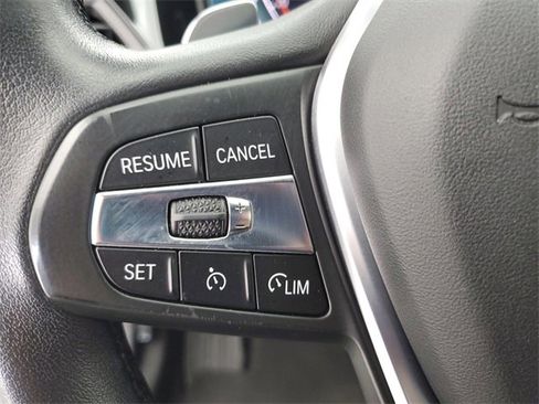 Used 2019 BMW 330i xDrive Sedan w/ Convenience Package image 22