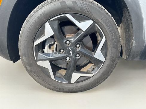Certified 2024 Kia Seltos EX AWD/4WD image 32