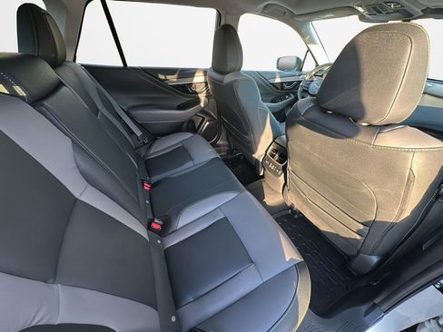 Used 2025 Subaru Outback Onyx Edition XT w/ Popular Package #2 image 35