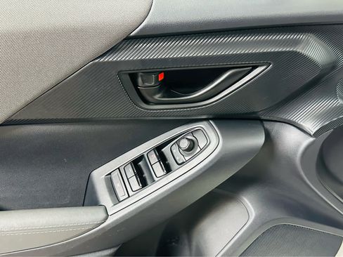 Used 2024 Subaru Crosstrek 2.0i Premium image 22