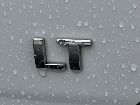 Used 2022 Chevrolet Equinox LT image 9