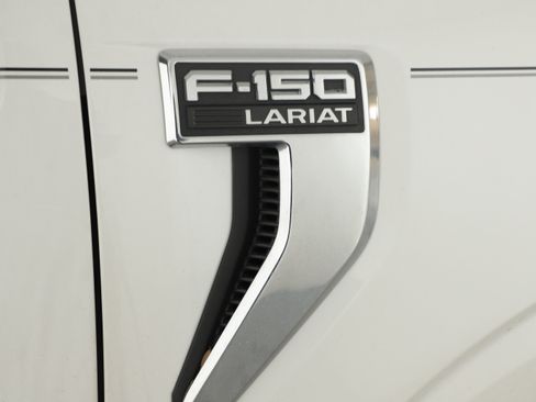 Used 2022 Ford F150 Lariat image 3