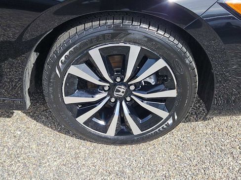 Certified 2024 Honda Civic EX image 10