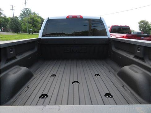 Used 2019 GMC Sierra 3500 SLT w/ Driver Alert Package AWD/4WD image 3