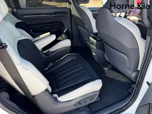 Certified 2026 Kia EV9 GT-Line image 27