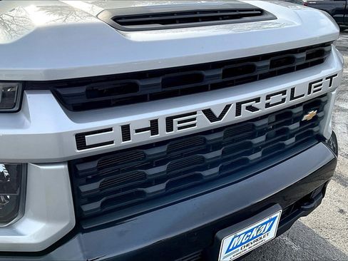 Used 2020 Chevrolet Silverado 2500 Custom w/ Custom Value Package image 24