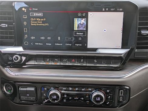 Used 2024 GMC Sierra 2500 SLT w/ SLT Premium Package image 16