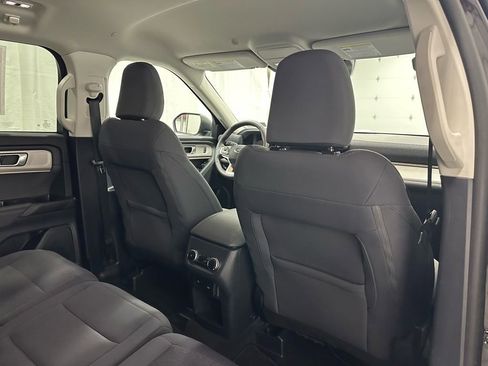 Used 2025 Ford Explorer Active image 53
