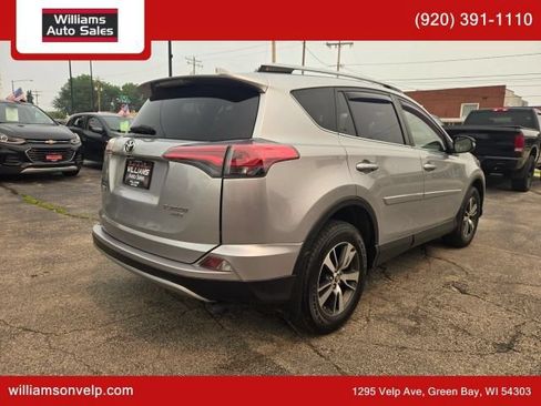 Used 2018 Toyota RAV4 XLE w/ Plus Extra Value Package AWD/4WD image 4