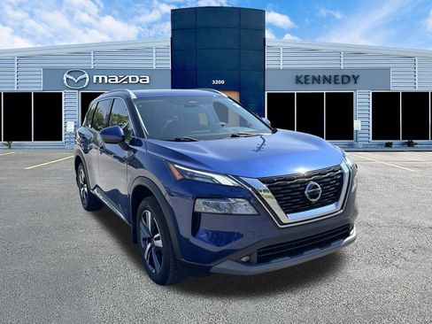 Used 2021 Nissan Rogue SL image 1