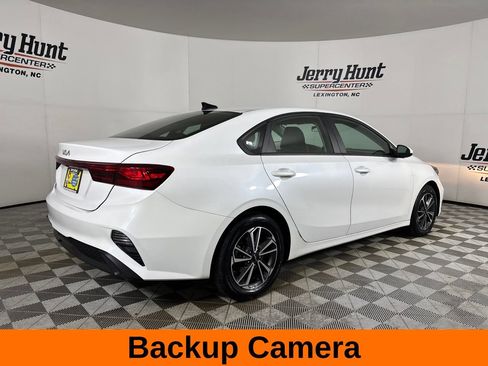 Used 2024 Kia Forte LXS FWD image 5