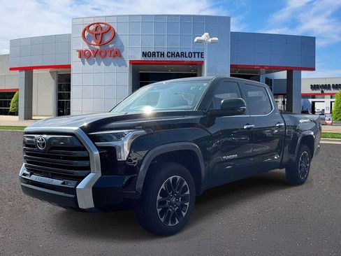 Used 2025 Toyota Tundra Limited w/ Power Package AWD/4WD image 5