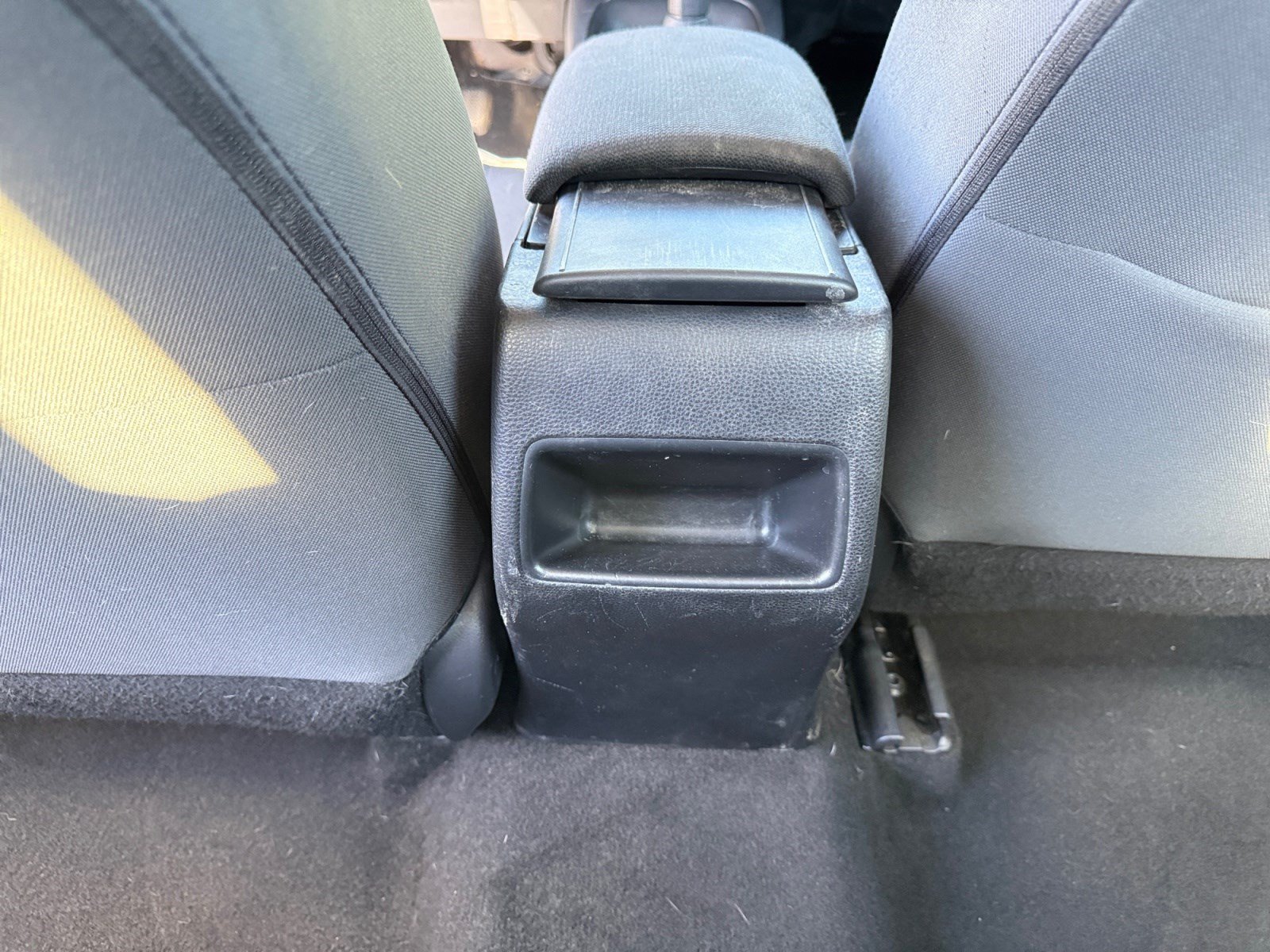 Used 2020 Toyota Corolla LE FWD image 30