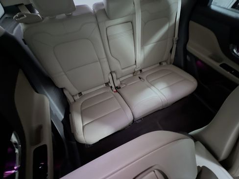 Used 2020 Lincoln Corsair FWD w/ Convenience Package image 33