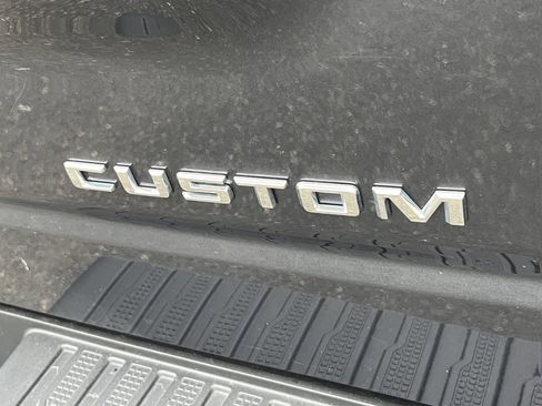 Used 2021 Chevrolet Silverado 1500 Custom Trail Boss image 10