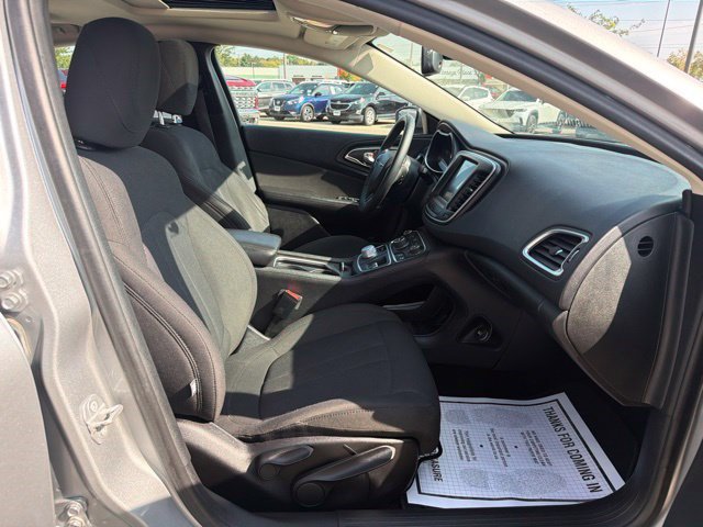 Used 2016 Chrysler 200 Limited w/ Anniversary Edition FWD image 21