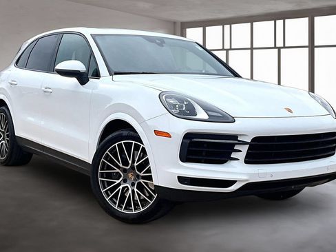 Used 2023 Porsche Cayenne AWD/4WD image 10