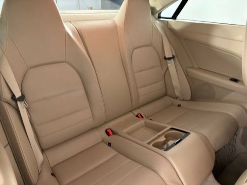 Used 2011 Mercedes-Benz E 550 Coupe image 19