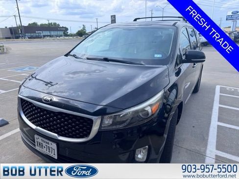 Used 2015 Kia Sedona EX FWD image 2