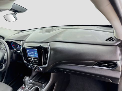 Used 2019 Chevrolet Traverse LS FWD image 31