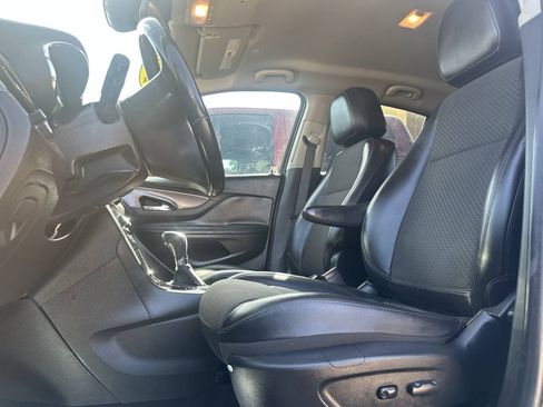 Used 2020 Buick Encore Sport Touring w/ Safety Package FWD image 8