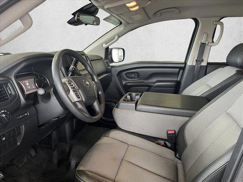 Used 2021 Nissan Titan S w/ S Utility Package image 9