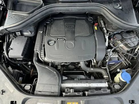 Used 2018 Mercedes-Benz GLE 350 w/ Premium 2 Package image 14