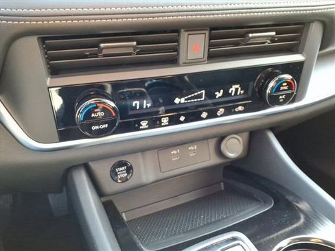 New 2026 Nissan Rogue SV image 12