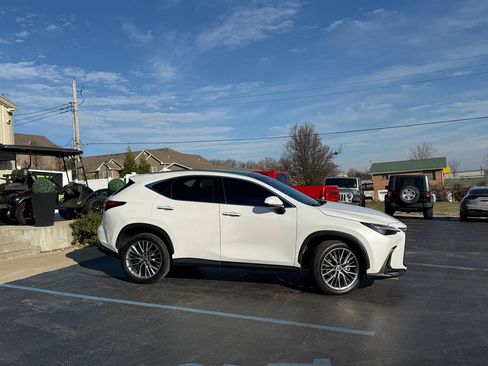 Used 2022 Lexus NX 350 AWD w/ Luxury Package image 2