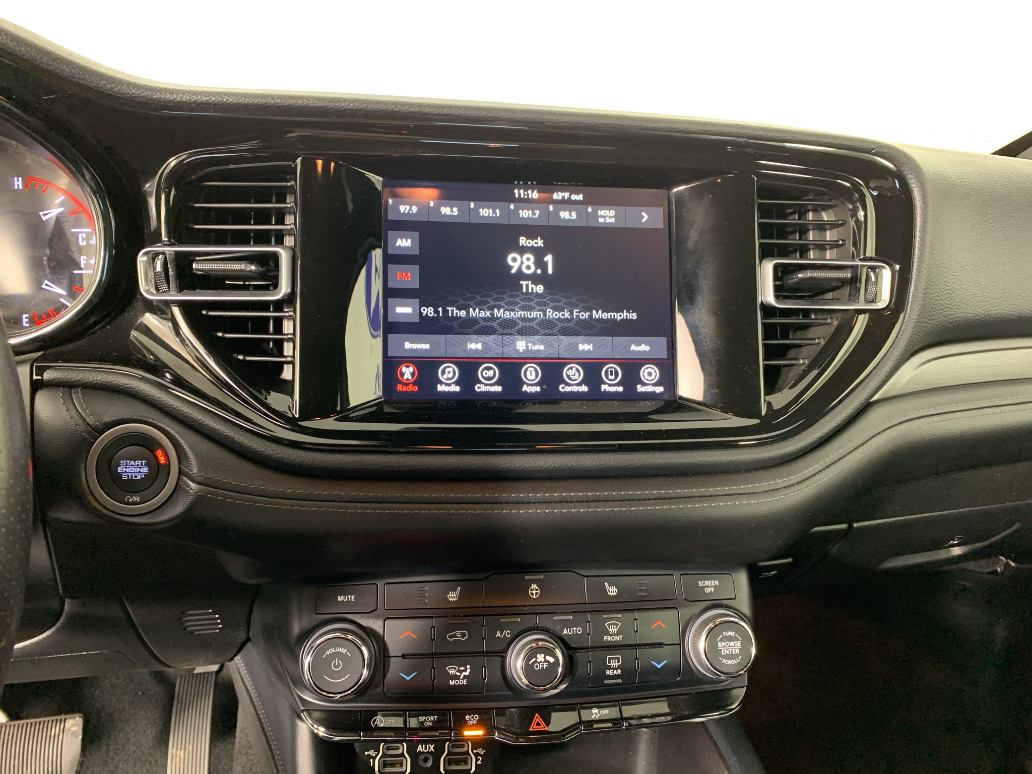 Used 2023 Dodge Durango SXT RWD image 25