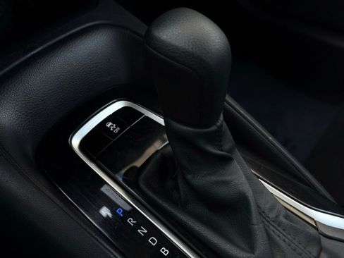 Used 2024 Toyota Corolla LE image 31