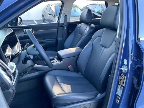 Used 2025 Kia Sorento S w/ Panoramic Sunroof Package image 27