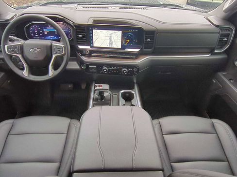 Used 2026 Chevrolet Silverado 1500 LT Trail Boss w/ Safety Package AWD/4WD image 20