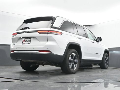 Used 2024 Jeep Grand Cherokee Limited 4xe AWD/4WD image 40