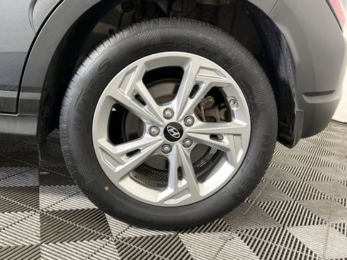 Used 2022 Hyundai Kona SEL image 12