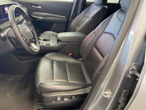 Used 2025 Cadillac XT4 Premium Luxury image 16