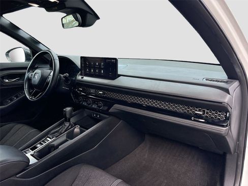 Certified 2024 Honda Accord Sport image 31