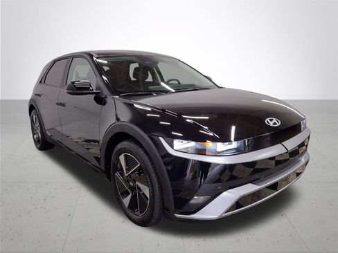 Certified 2026 Hyundai Ioniq 5 SE RWD image 5