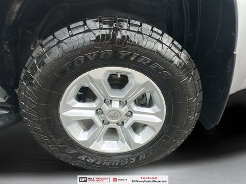 Used 2019 Toyota 4Runner SR5 image 18