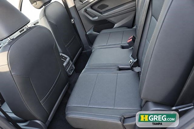 Used 2020 Volkswagen Tiguan SE FWD image 13