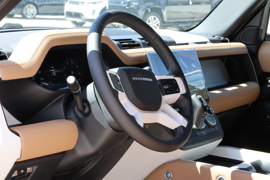 New 2026 Land Rover Defender 110 X-Dynamic SE AWD/4WD image 12
