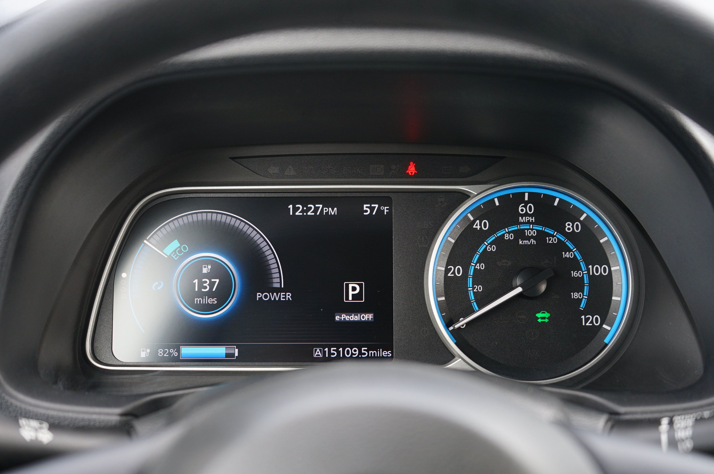 Used 2025 Nissan Leaf S FWD image 17