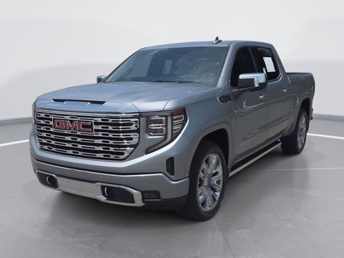 Used 2024 GMC Sierra 1500 Denali AWD/4WD image 7