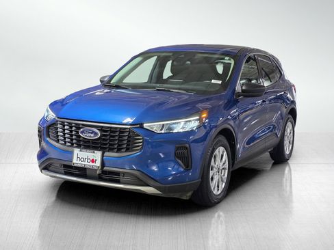 Used 2023 Ford Escape Active image 3