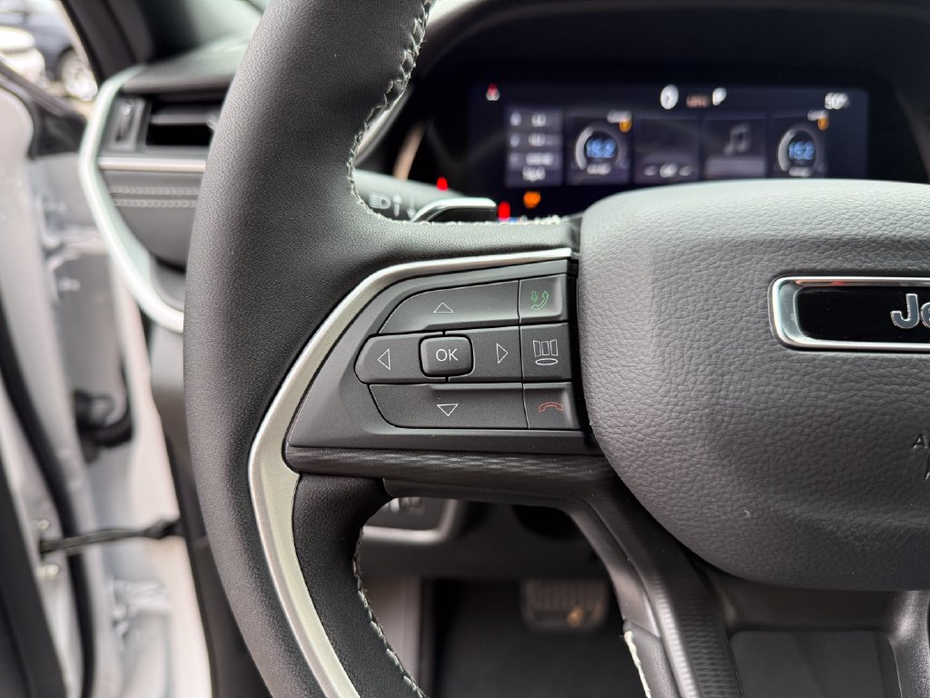 New 2026 Jeep Grand Cherokee Laredo X AWD/4WD image 23