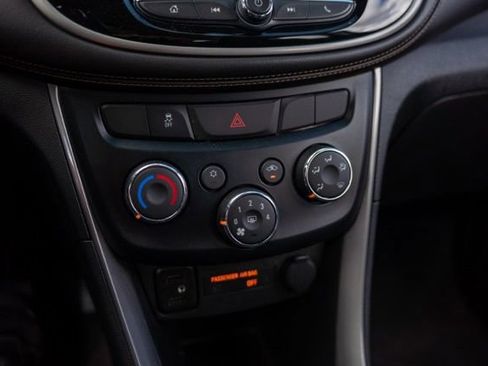 Used 2020 Chevrolet Trax LS w/ Tint and Cruise Package FWD image 22