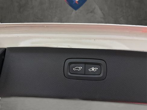 Used 2019 Volvo XC90 T6 Momentum w/ Protection Package Premier AWD/4WD image 44
